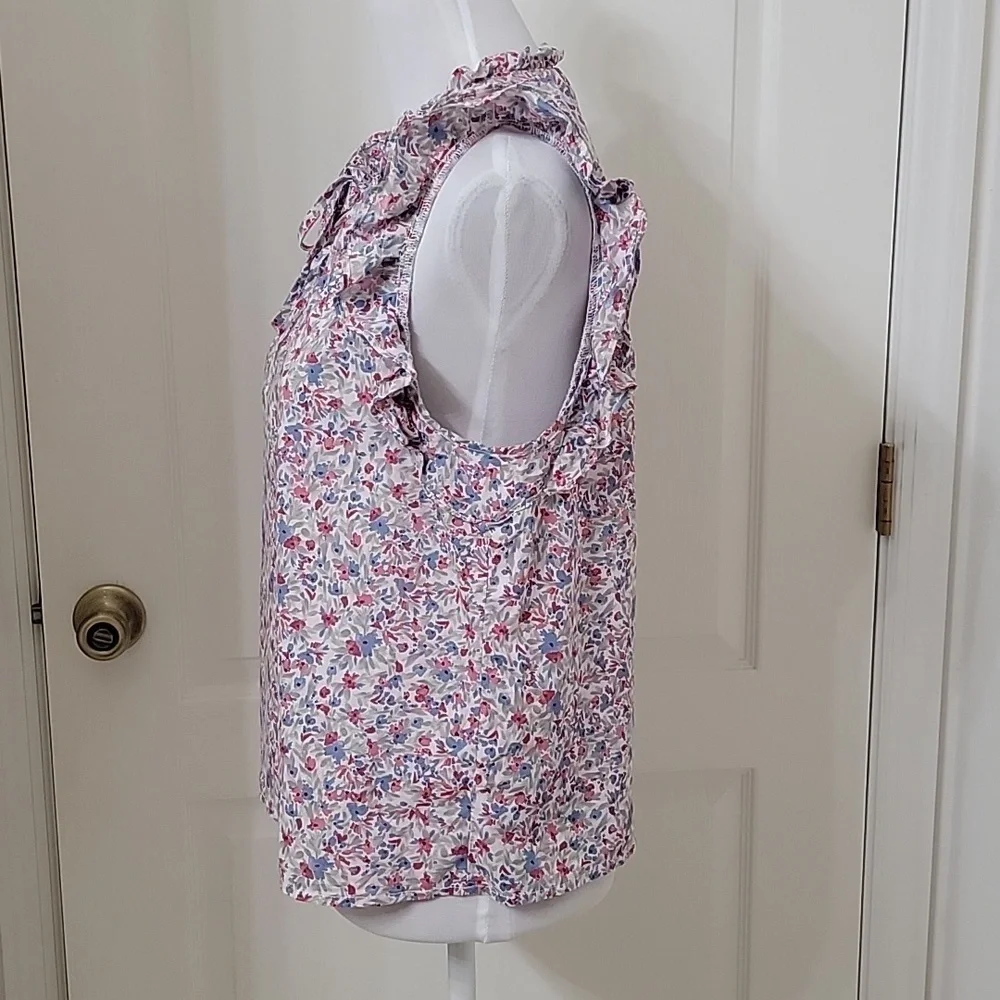 BB Dakota by Steve Madden, Size M Floral Ditzy Patterned Cap Sleeve Top, EUC